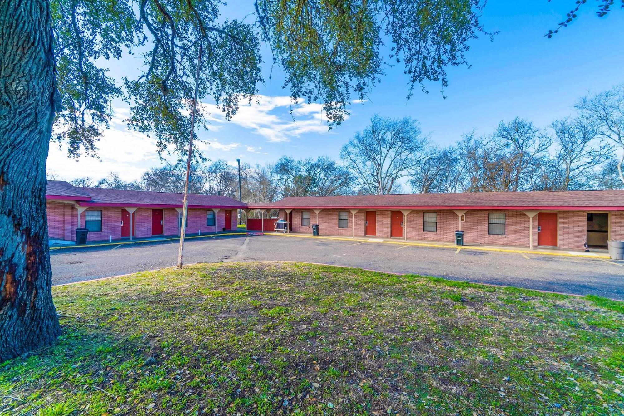Oyo -us 181 Hotel Beeville