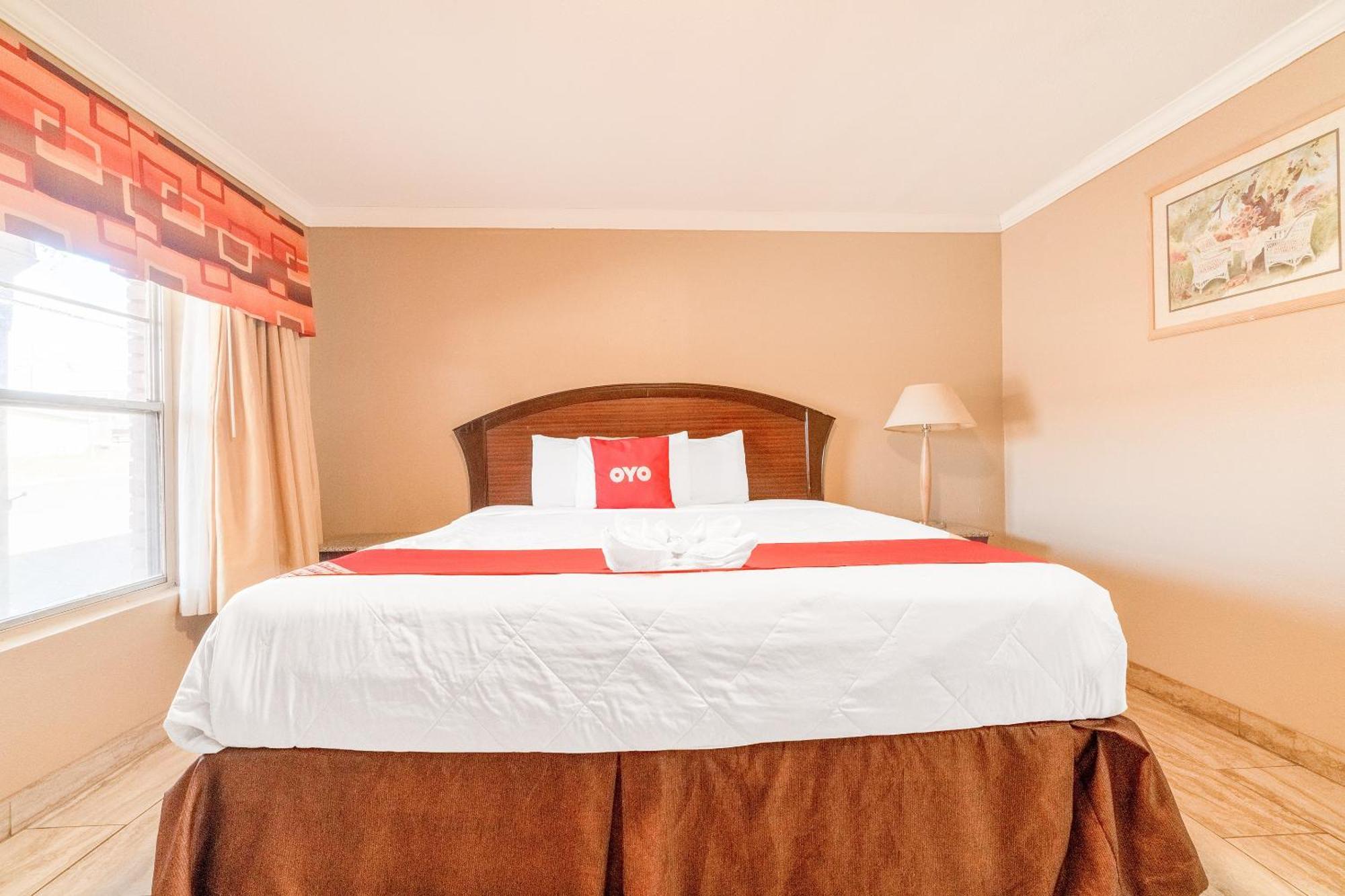Oyo -us 181 Hotel 2*