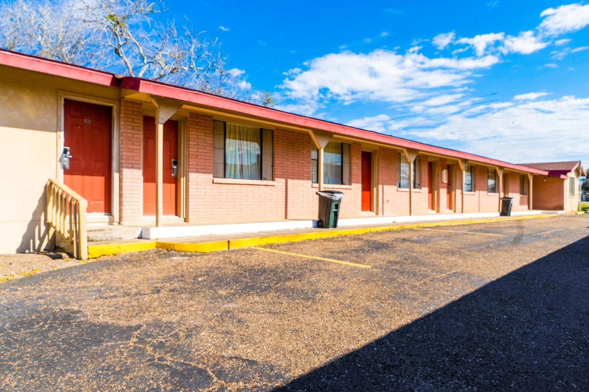 Oyo -us 181 Hotel Beeville